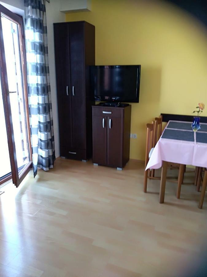 Apartments Boris Jezera Esterno foto